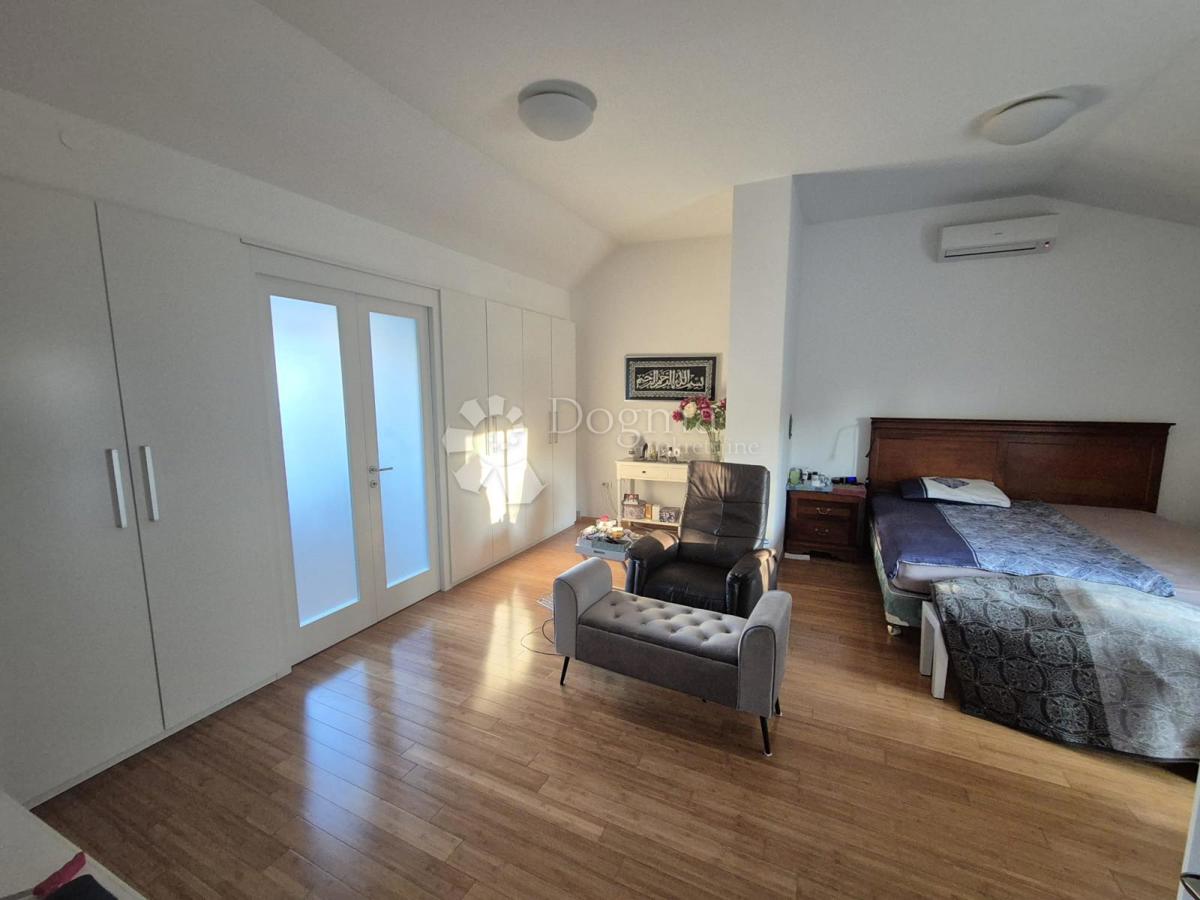 Stanovanje Zapruđe, Novi Zagreb - Istok, 225m2