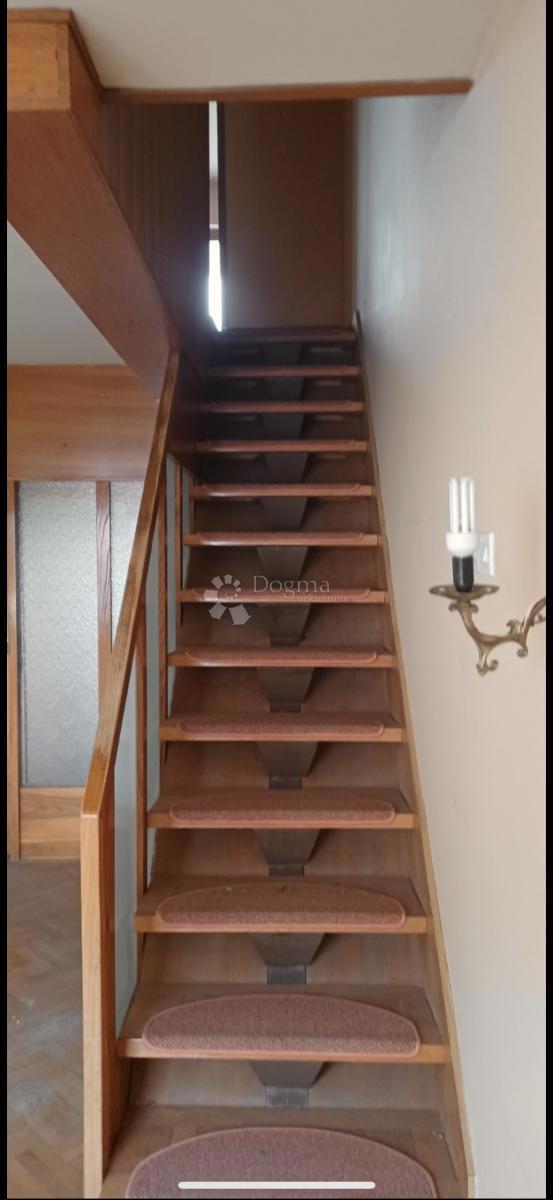 Hiša Donji grad, Osijek, 160m2