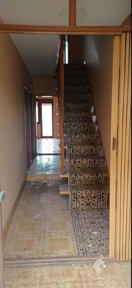 Hiša Donji grad, Osijek, 160m2