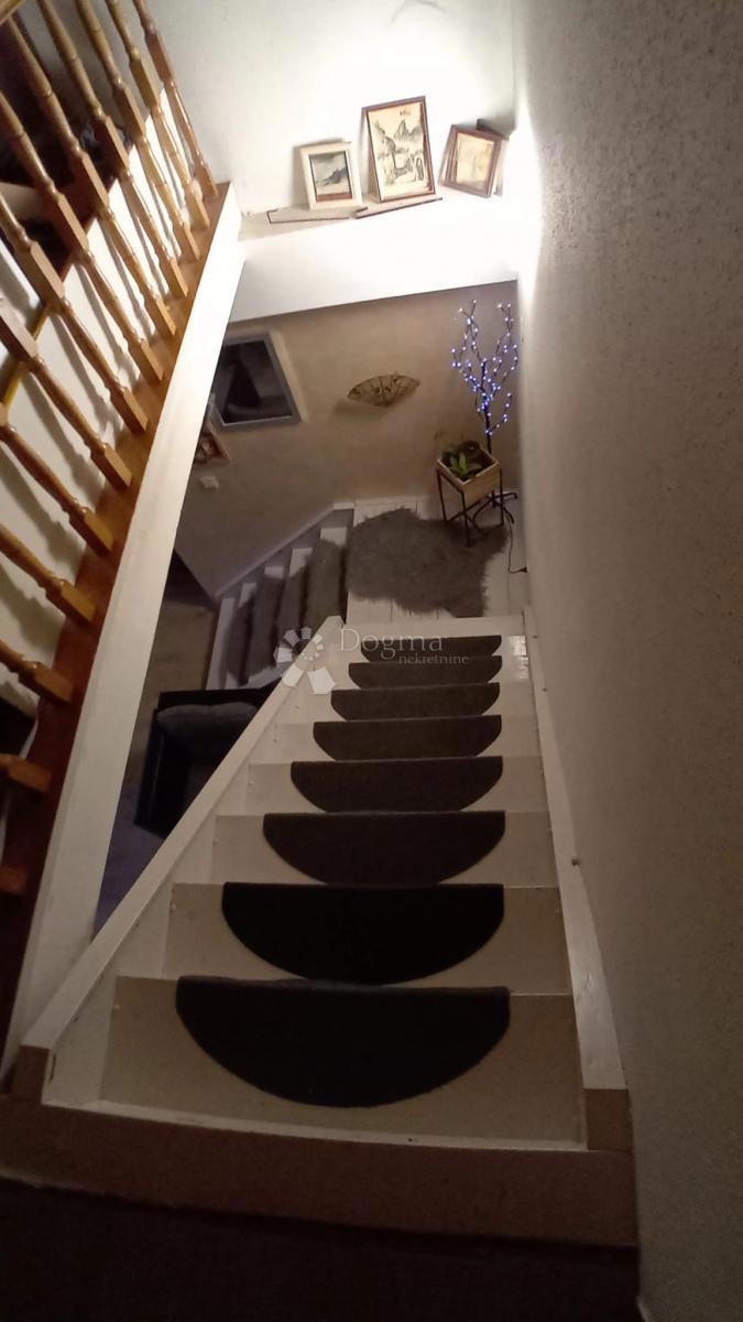 Hiša Prigorje Brdovečko, Brdovec, 162m2