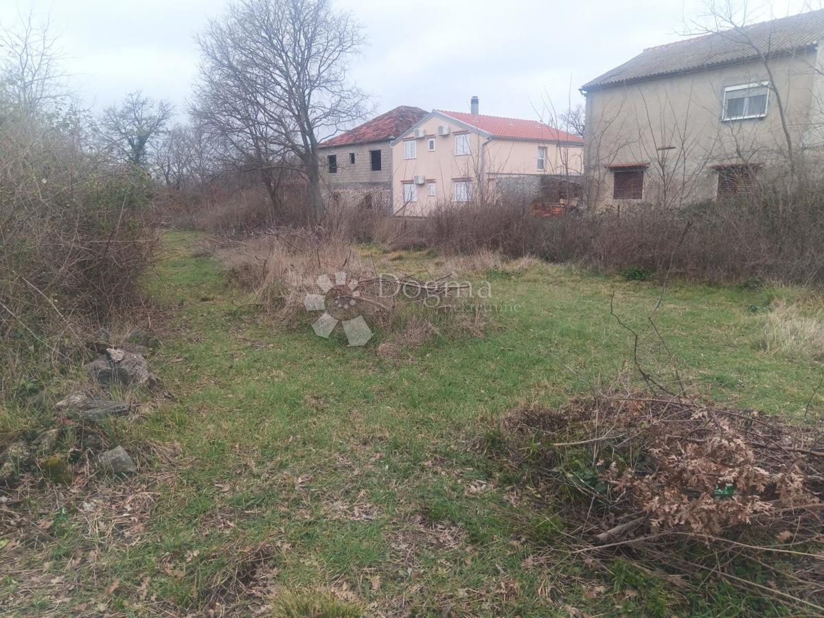 Zazidljivo zemljišče Zemunik Donji, 2.432m2