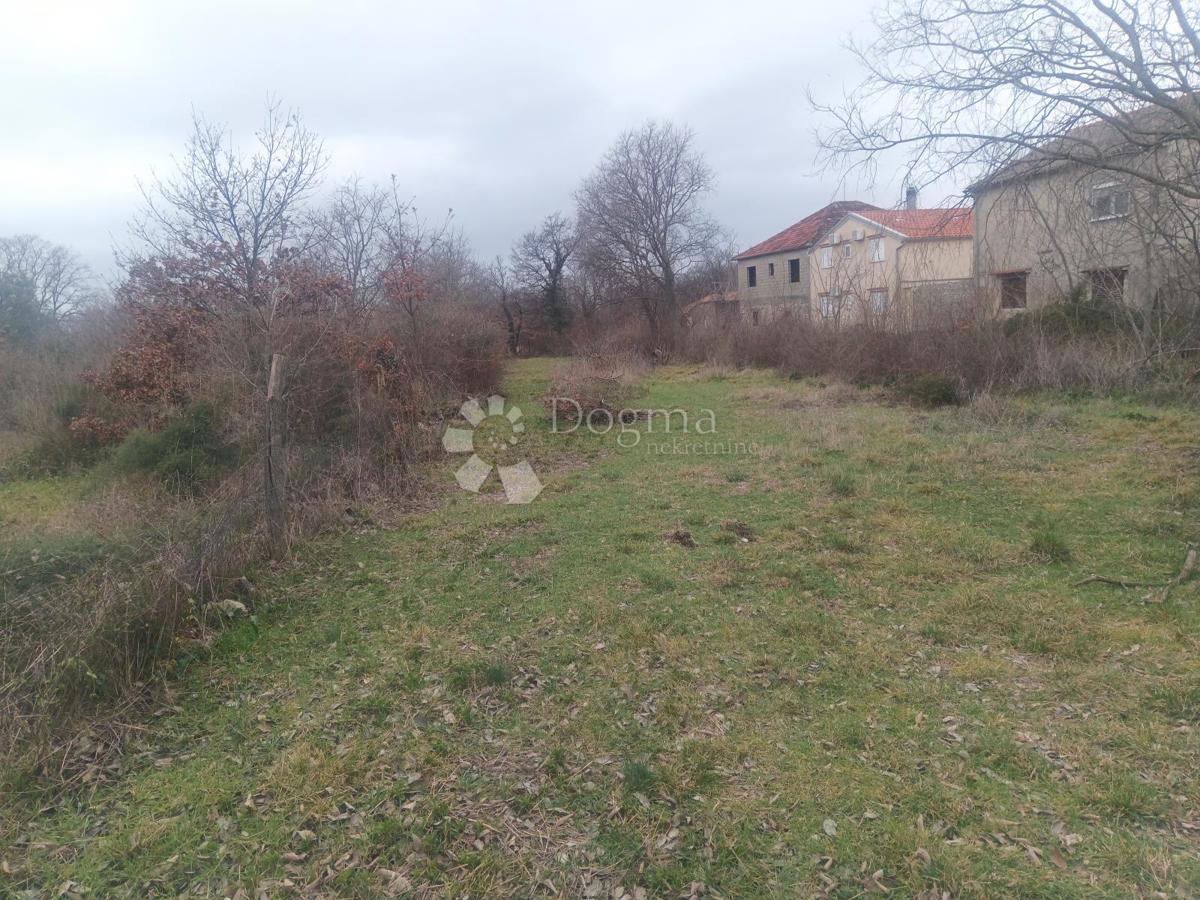 Zazidljivo zemljišče Zemunik Donji, 2.432m2