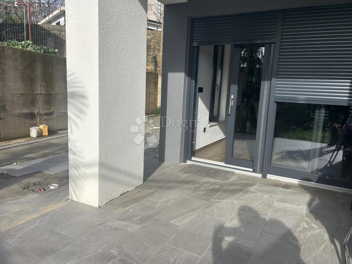 Hiša Orehovica, Rijeka, 180m2