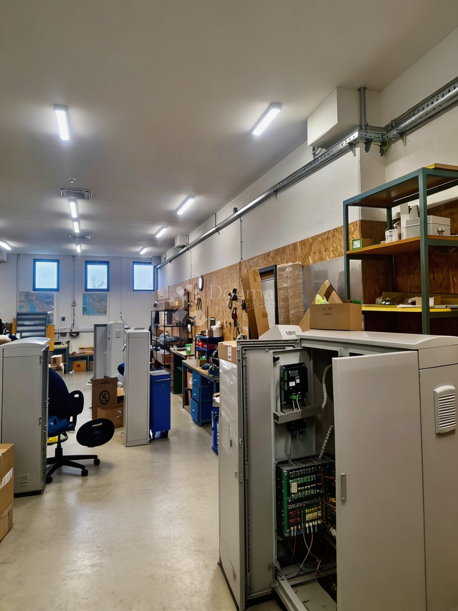 Poslovni prostor Stinice, Split, 428,90m2