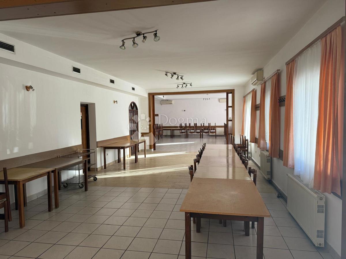 Poslovni prostor Ivanec, 372m2