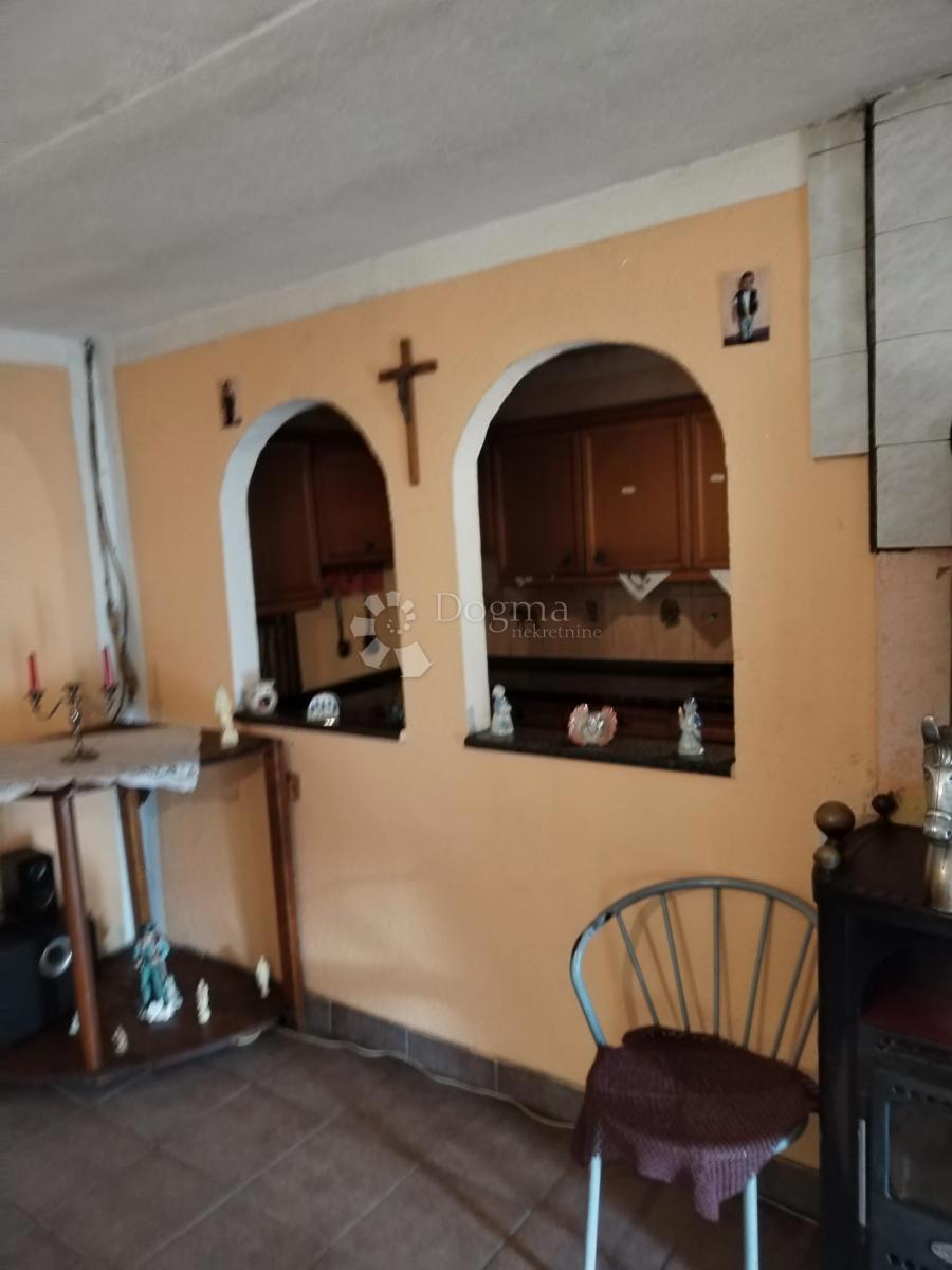 Hiša Donje Mekušje, Karlovac - Okolica, 1.233m2