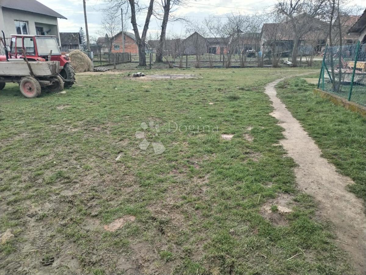 Hiša Donje Mekušje, Karlovac - Okolica, 1.233m2