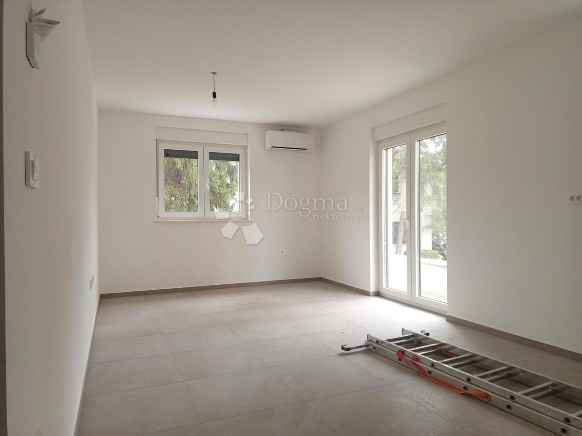 Stanovanje Centar, Pula, 54m2