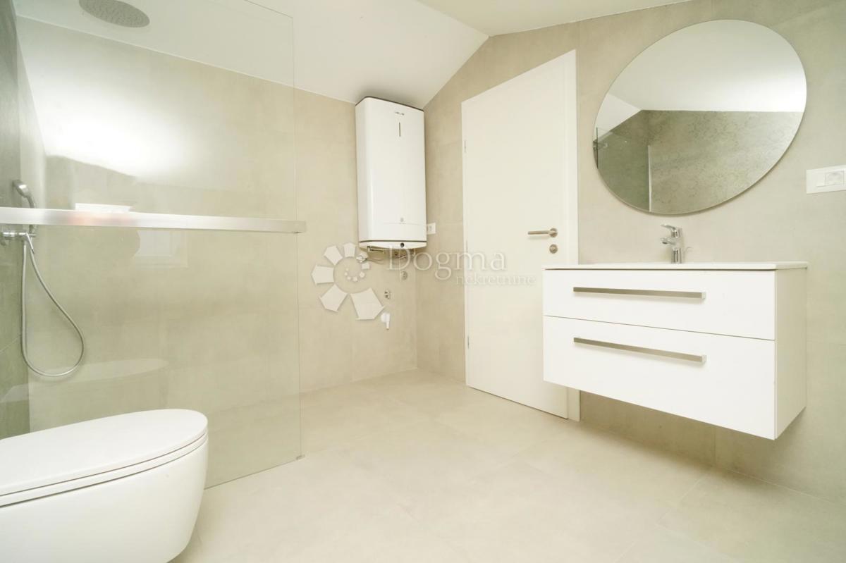 Stanovanje Poreč, 76m2