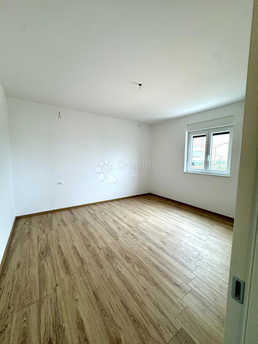 Stanovanje Novigrad, 91,81m2