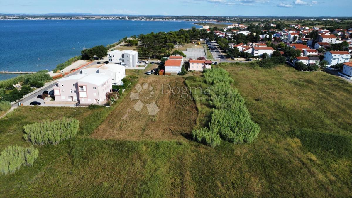 Zazidljivo zemljišče Sabunike, Privlaka, 2.984m2