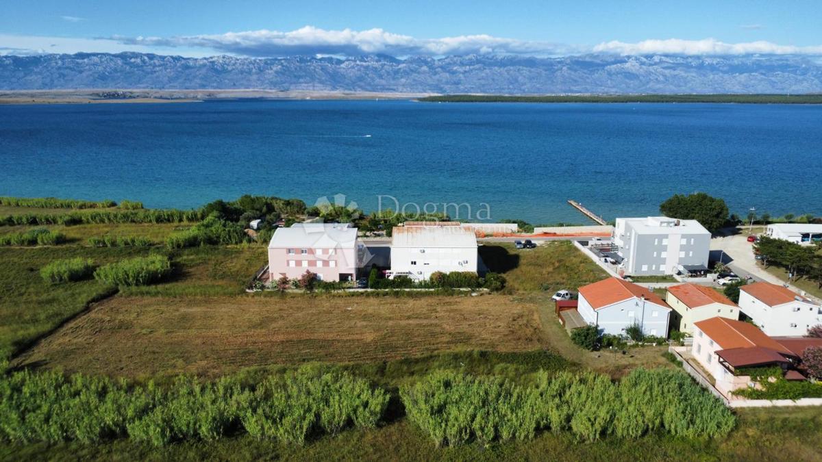 Zazidljivo zemljišče Sabunike, Privlaka, 2.984m2