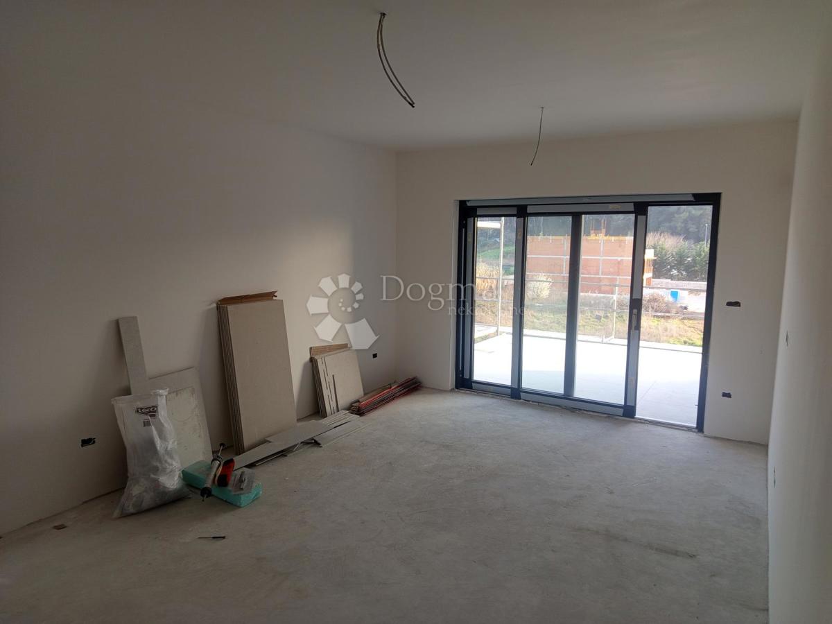 Stanovanje Valdebek, Pula, 93,66m2