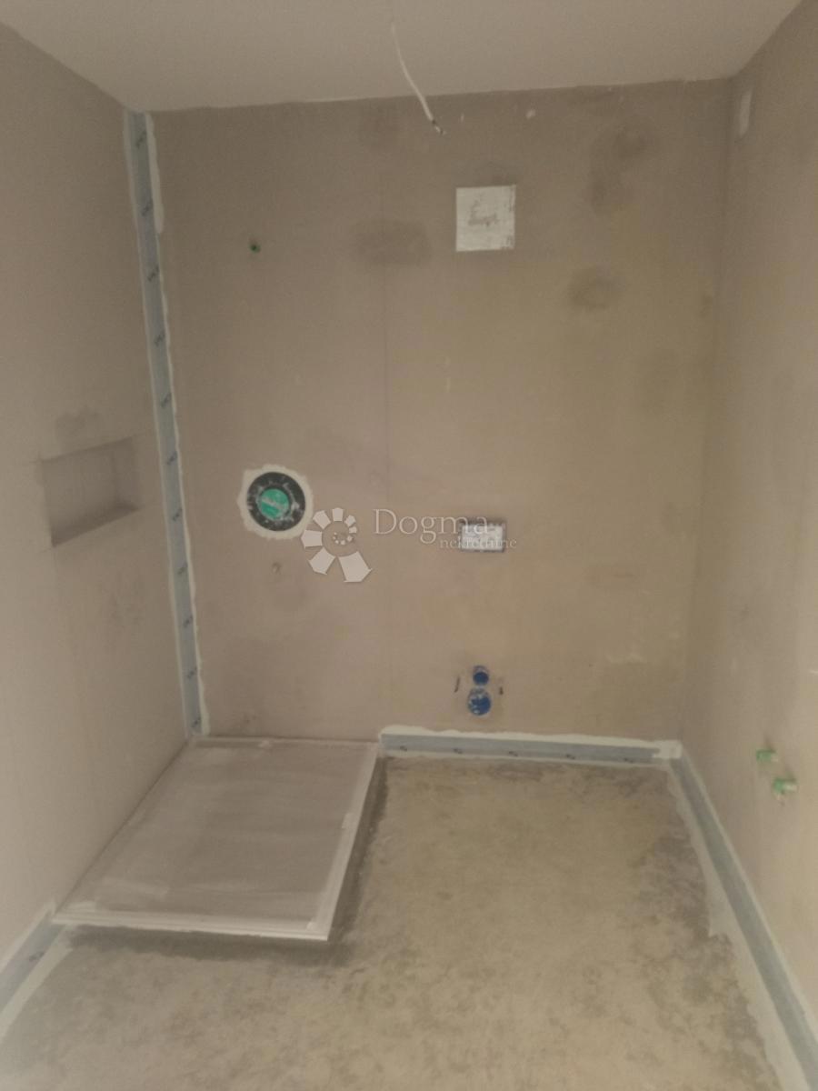 Stanovanje Valdebek, Pula, 93,66m2