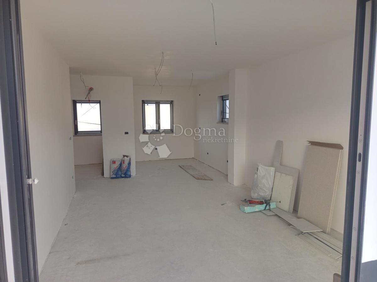 Stanovanje Valdebek, Pula, 93,66m2