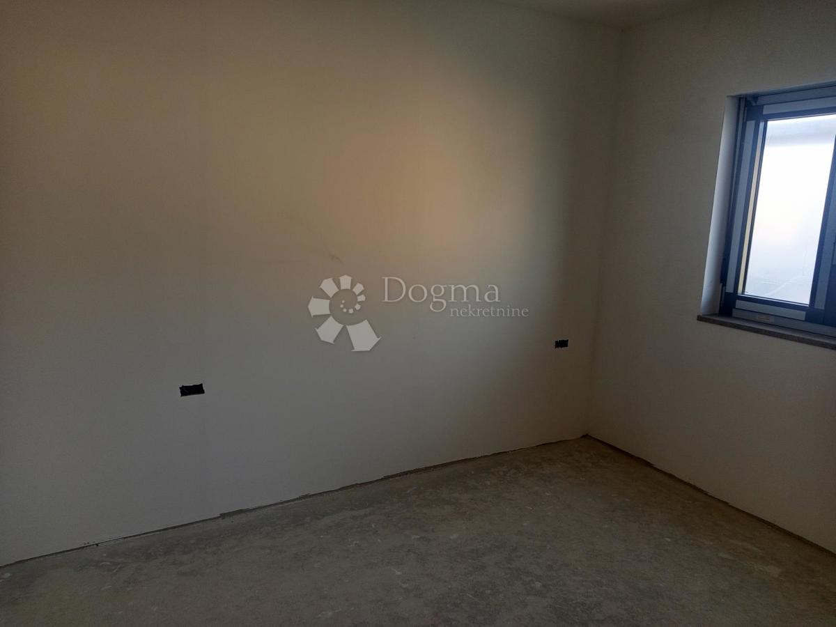 Stanovanje Valdebek, Pula, 93,66m2