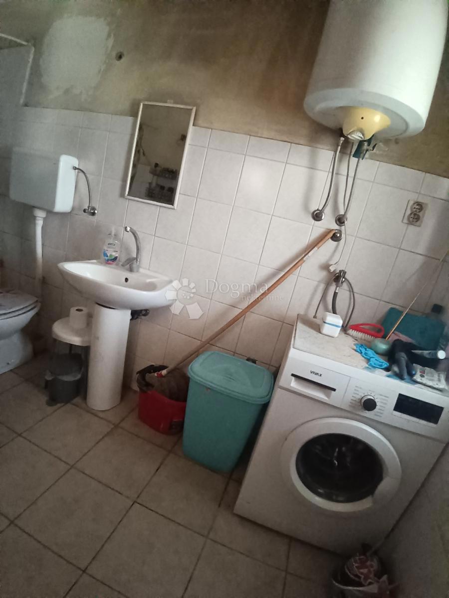 Hiša Brođanci, Bizovac, 75m2