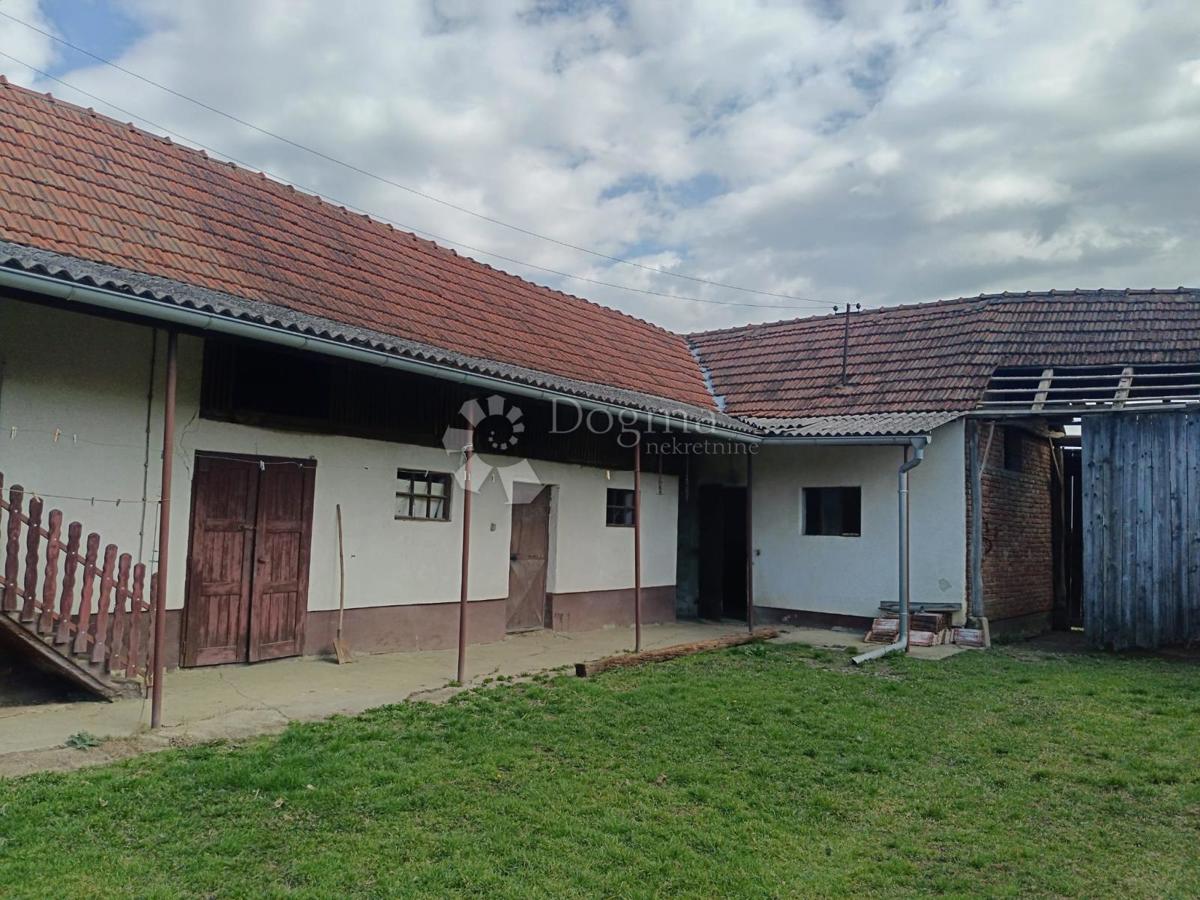 Hiša Zrinj Lukački, Lukač, 100m2