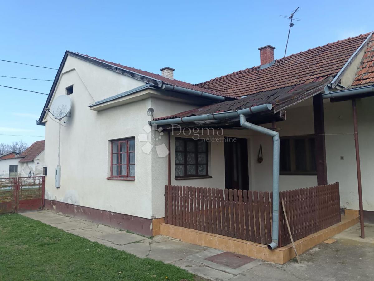 Hiša Zrinj Lukački, Lukač, 100m2