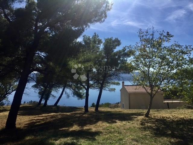 Hiša Lokva Rogoznica, Omiš, 8.183m2