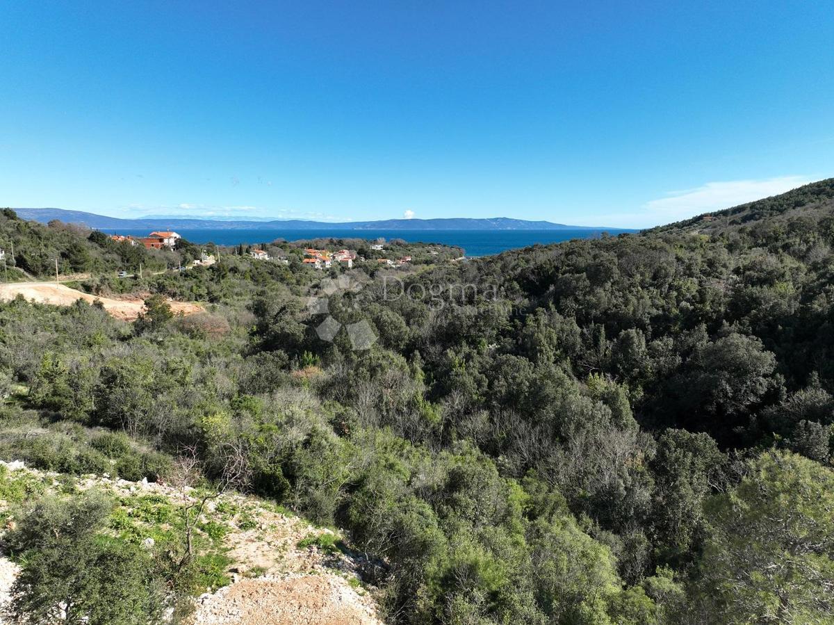 Zemljišče, gradbeno dovoljenje in fantastičen razgled