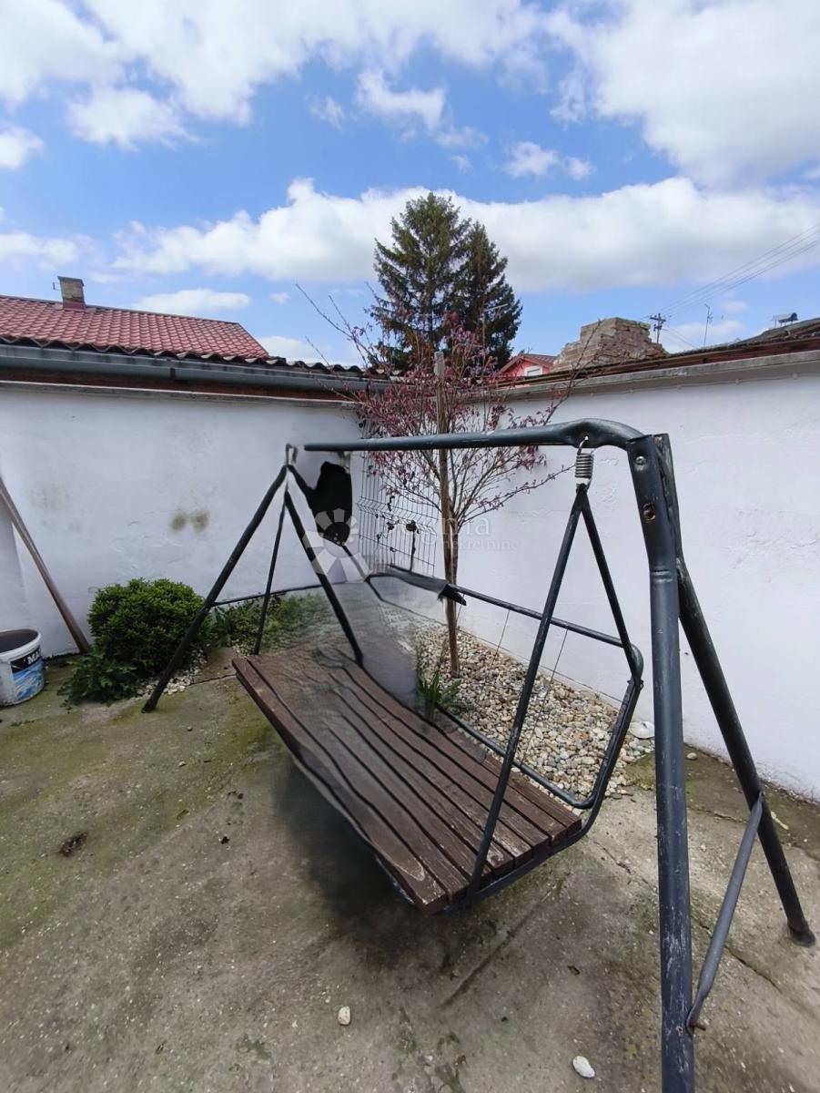 Hiša Jug II, Osijek, 65m2