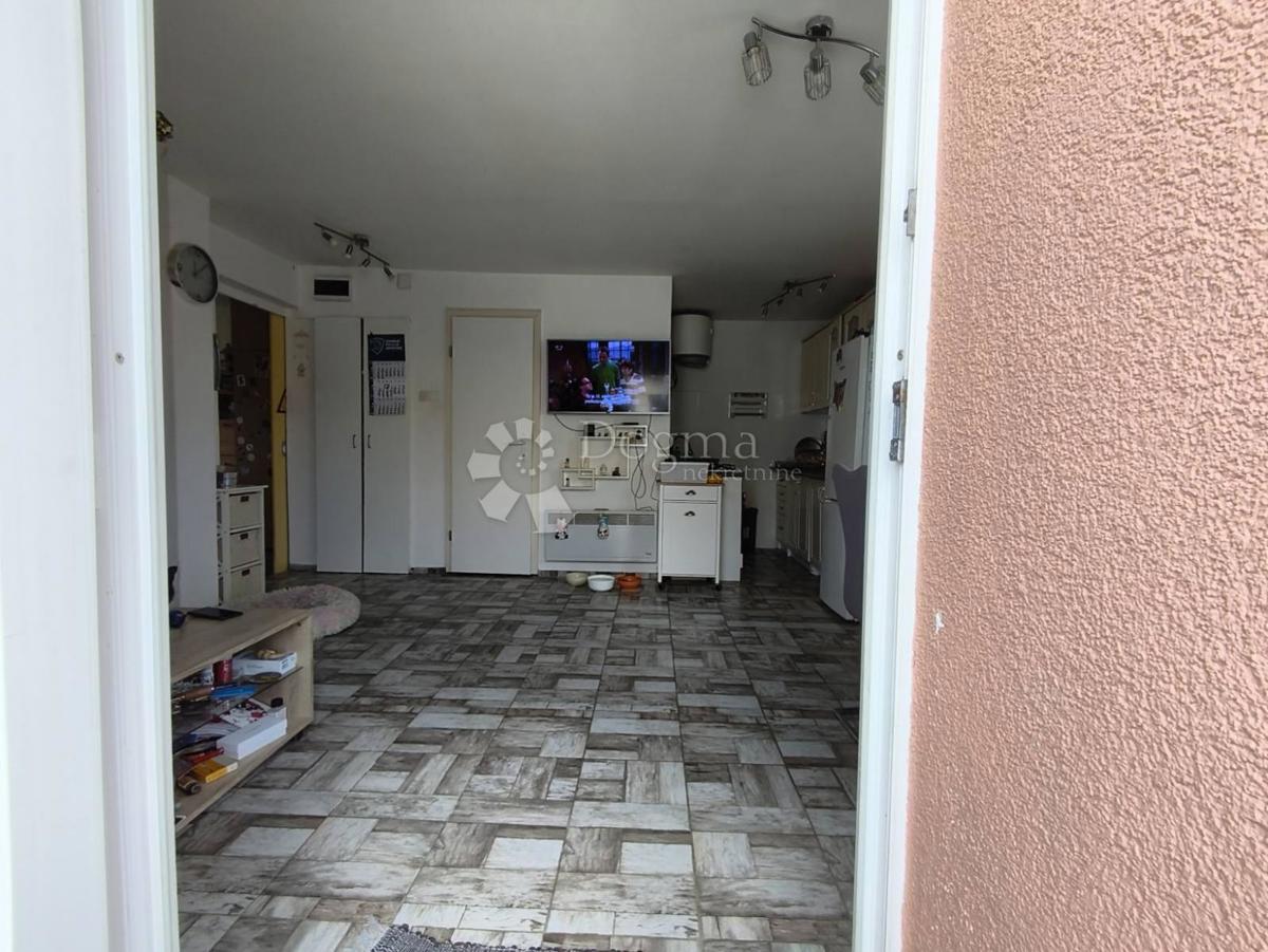 Hiša Jug II, Osijek, 65m2