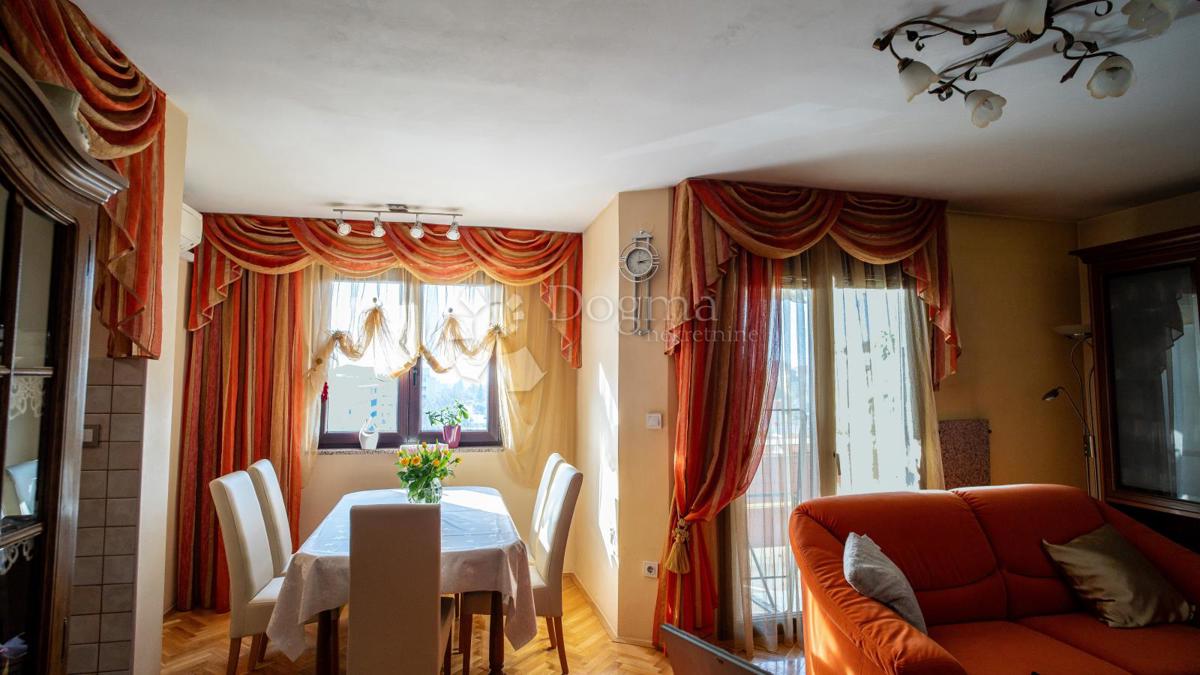 Stanovanje Rovinj, 75m2