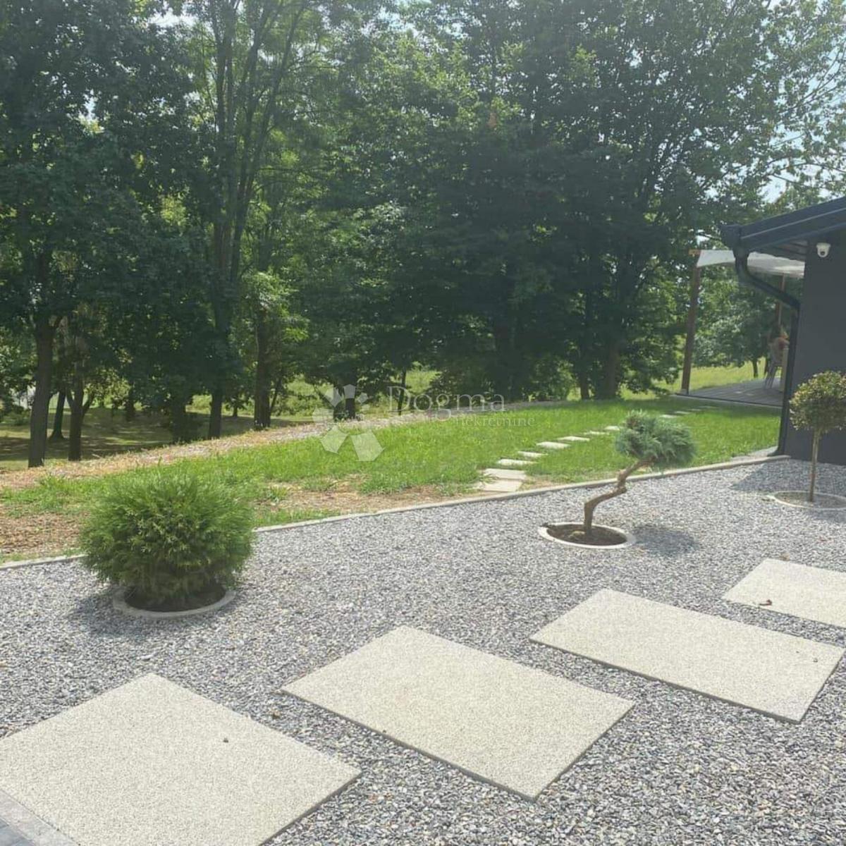 Hiša Kujnik, Oriovac, 130m2