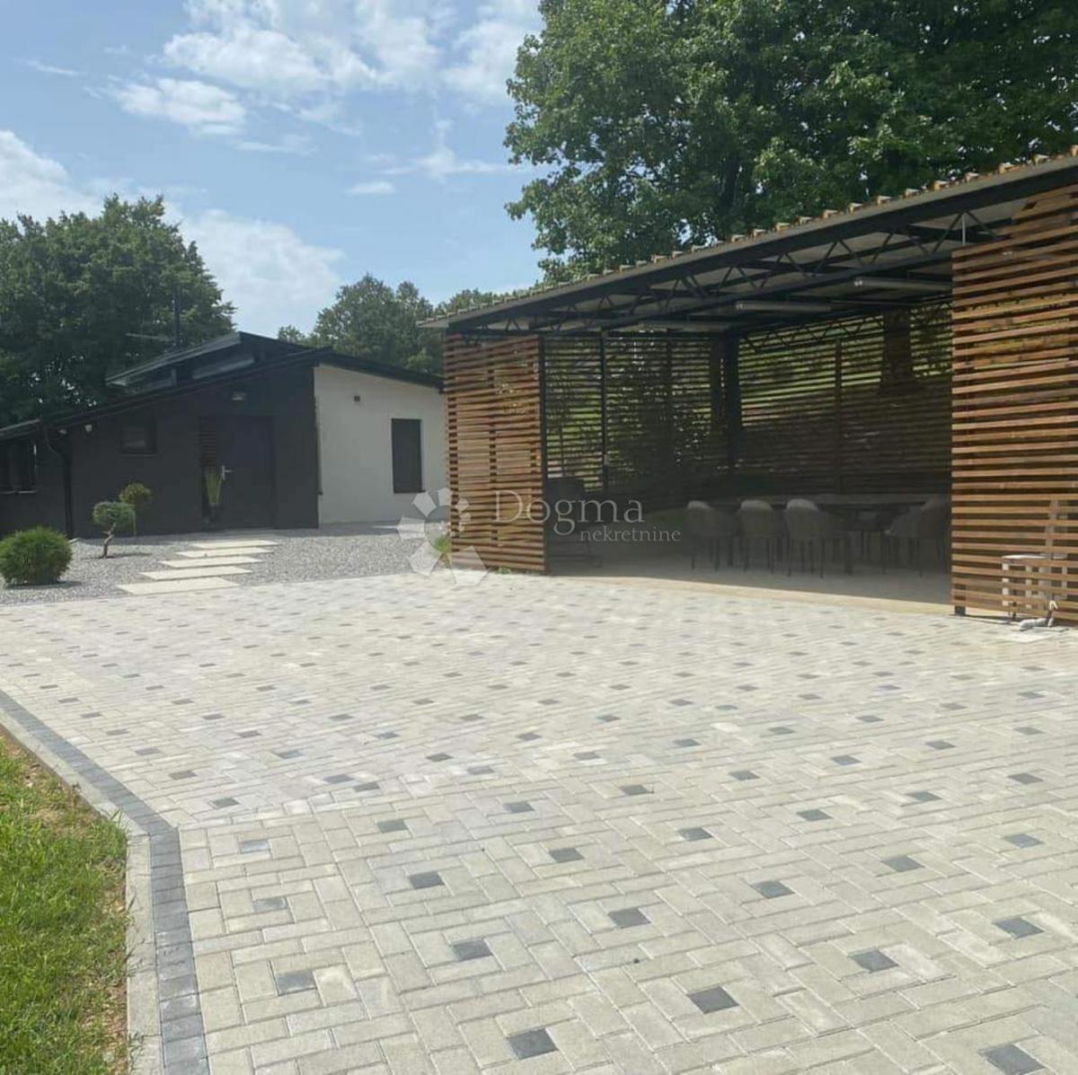 Hiša Kujnik, Oriovac, 130m2