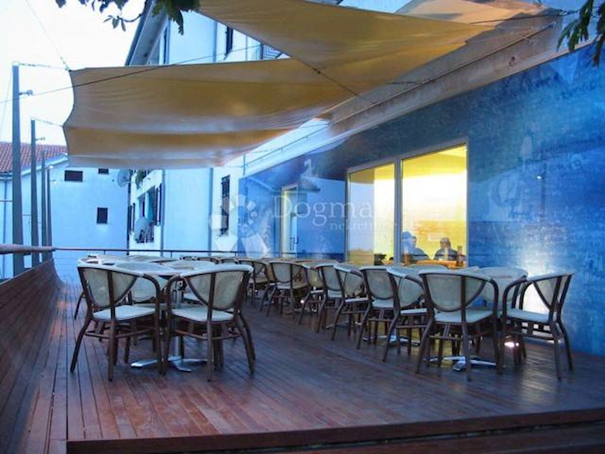 Poslovni prostor Novi Vinodolski, 73m2