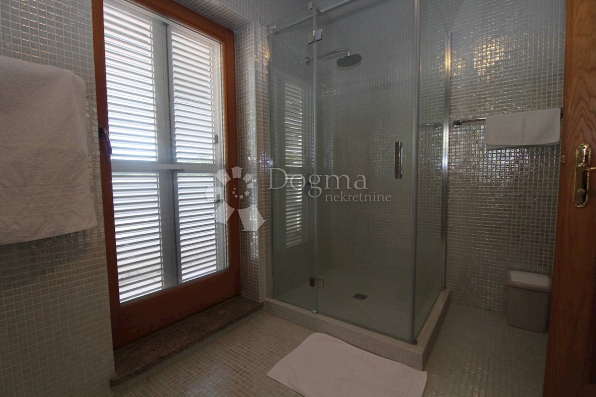 Hiša Dramalj, Crikvenica, 750m2