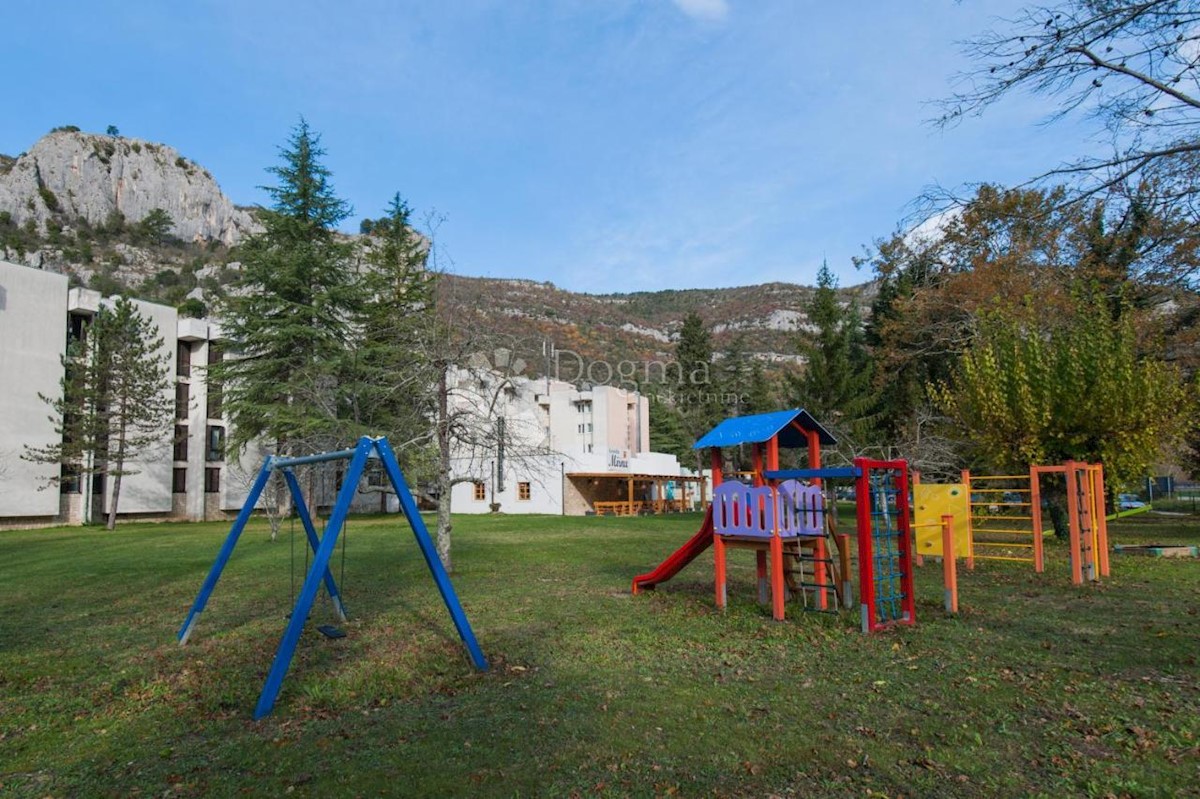 Hotel Livade, Oprtalj, 15.000m2