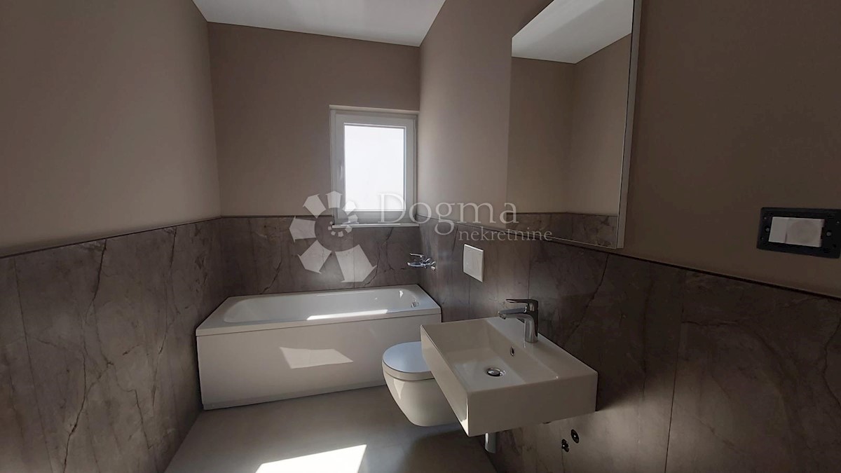 Hiša Poreč, 230m2