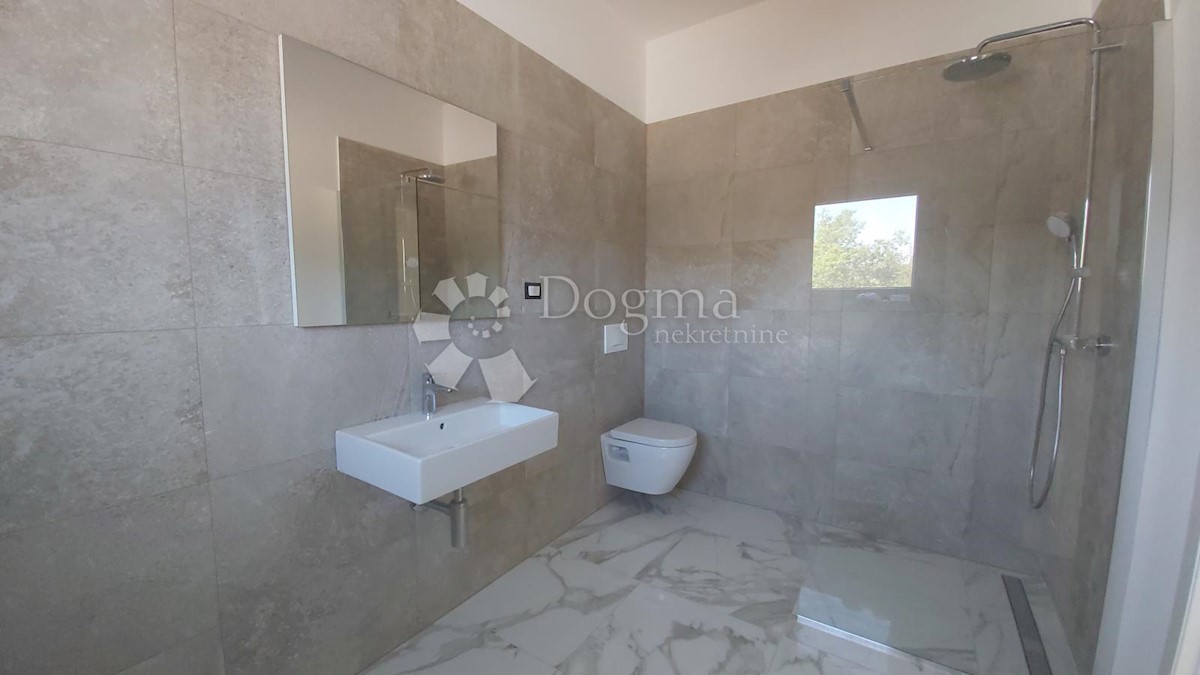 Hiša Poreč, 230m2