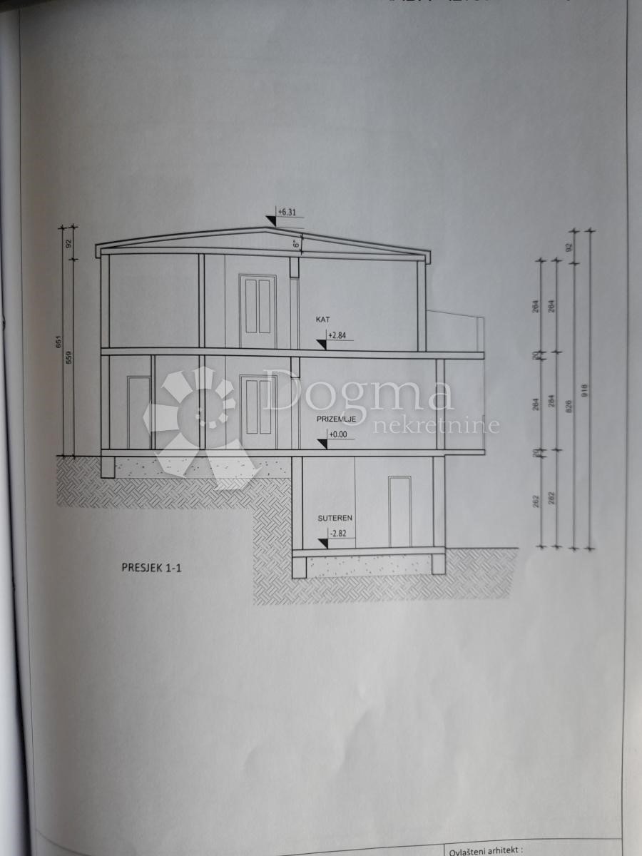 Apartma Karlobag, 110,44m2