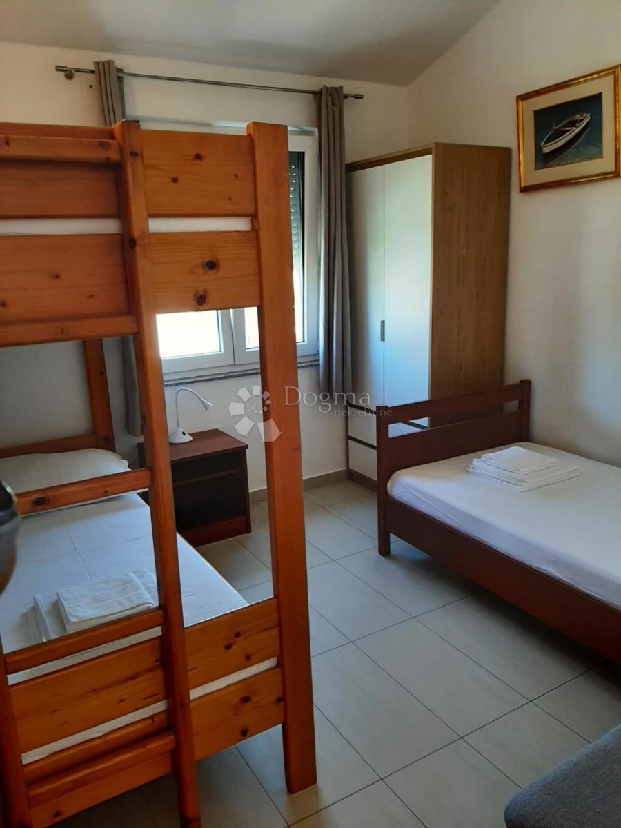Hiša Kanica, Rogoznica, 150m2
