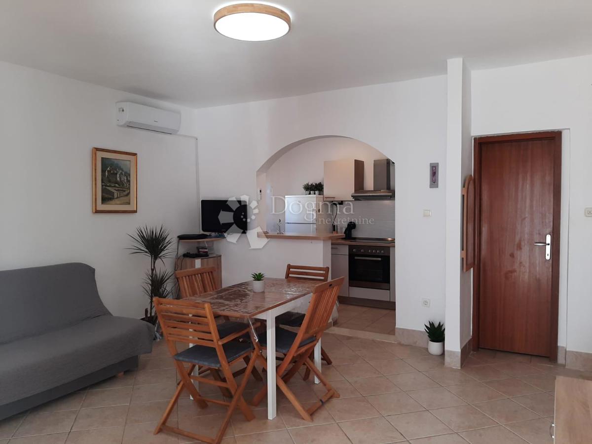 Hiša Kanica, Rogoznica, 150m2