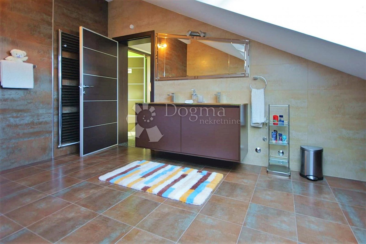 Stanovanje Drenova, Rijeka, 215m2