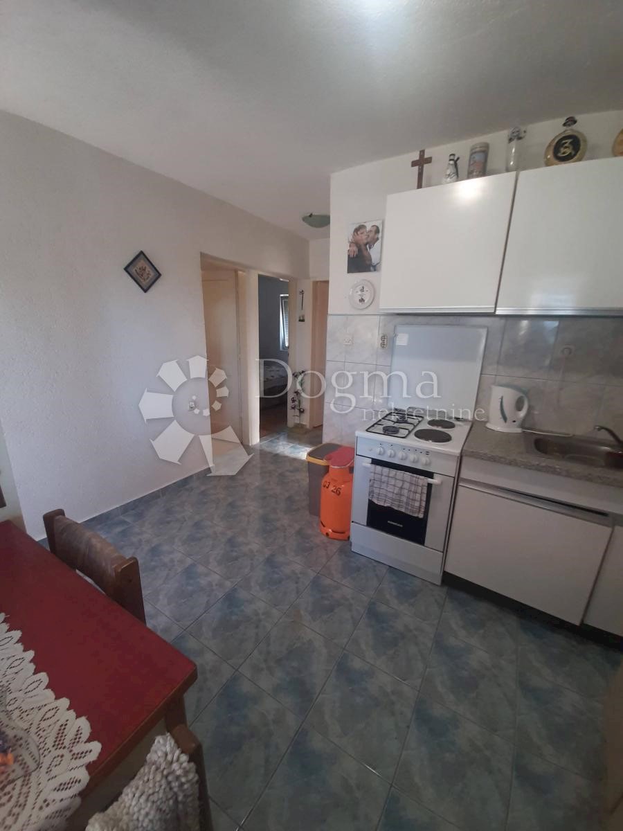 Hiša Gornji Karin, Obrovac, 150m2