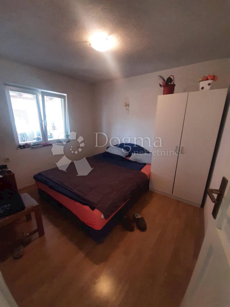Hiša Gornji Karin, Obrovac, 150m2