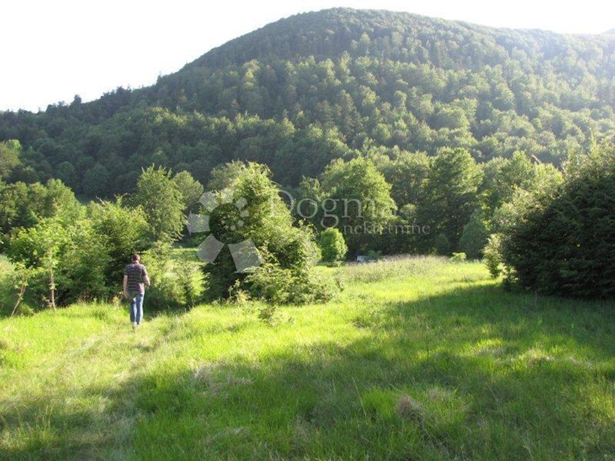 Zemljišče Benkovac Fužinski, Fužine, 4.762m2