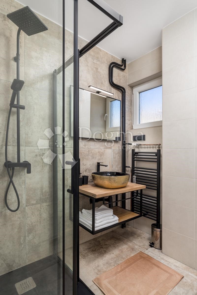 Stanovanje Centar, Rijeka, 64m2