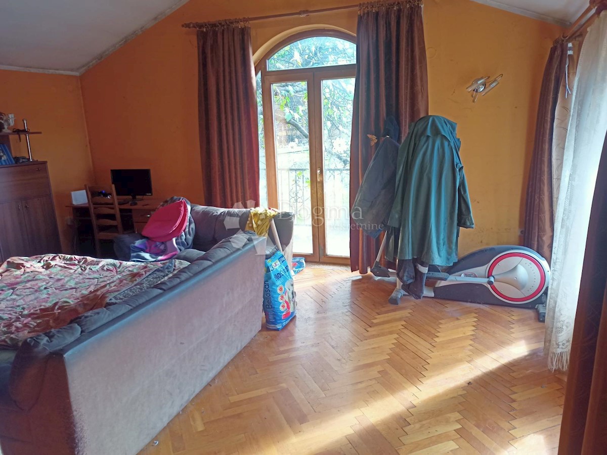 Hiša Podhum, Jelenje, 300m2