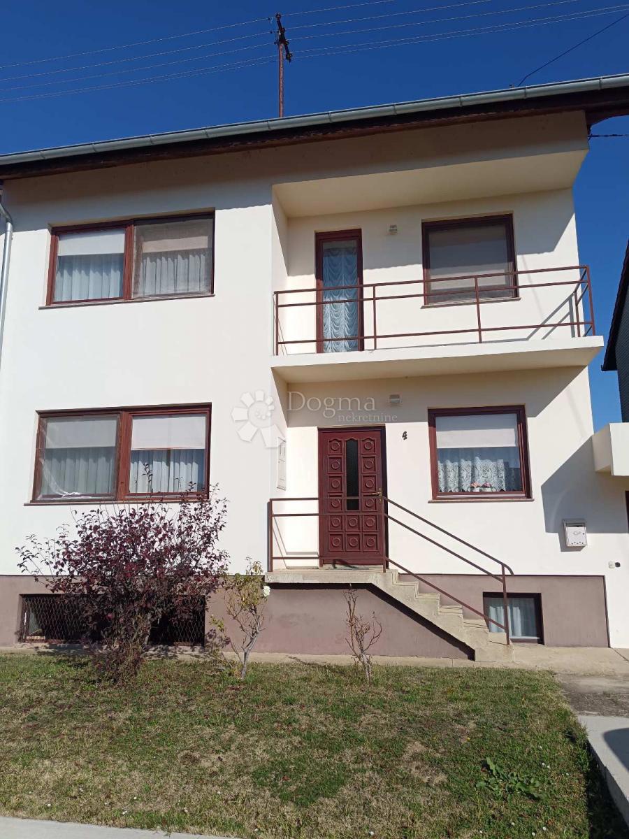 Hiša Josipovac, Osijek - Okolica, 200m2