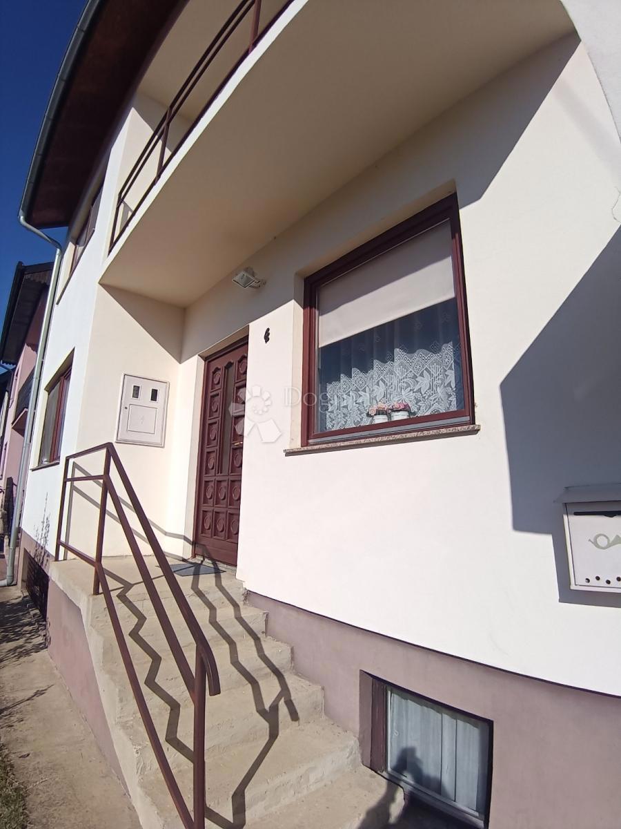 Hiša Josipovac, Osijek - Okolica, 200m2