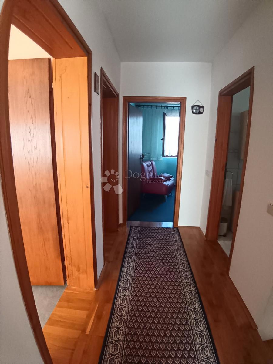 Hiša Josipovac, Osijek - Okolica, 200m2