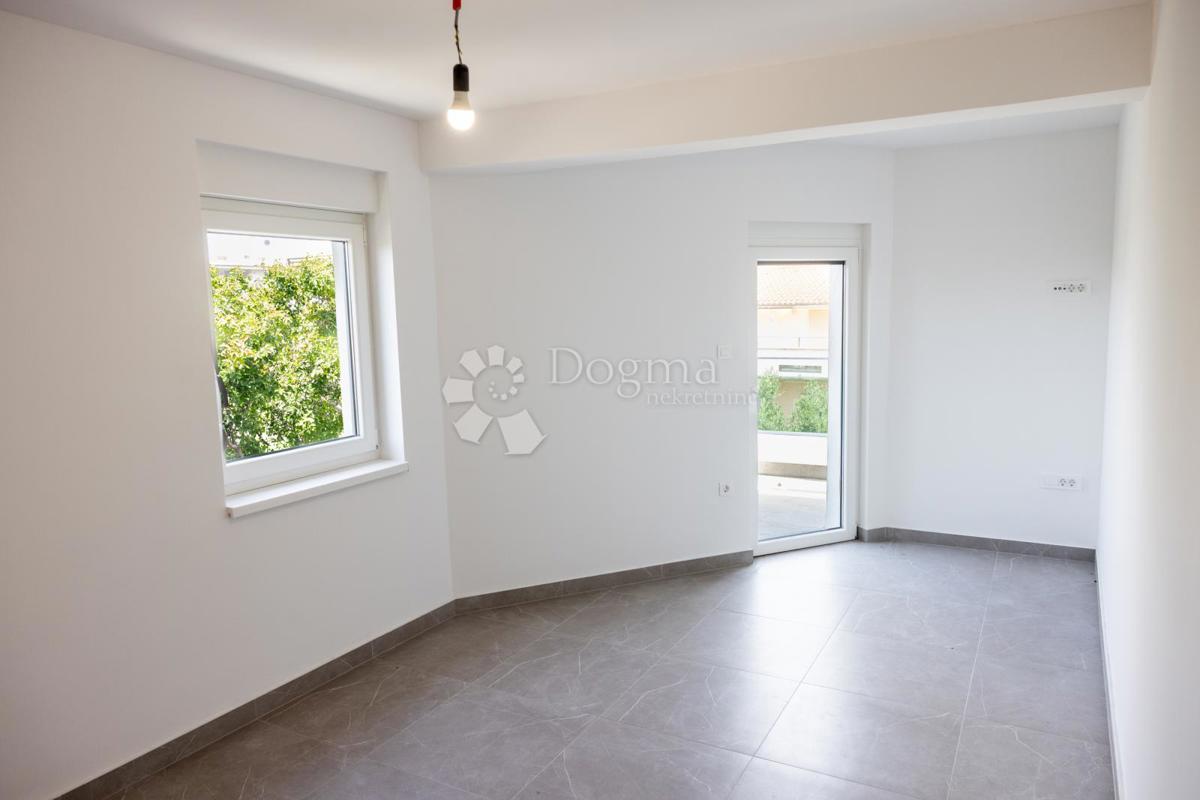 Stanovanje Mandre, Kolan, 136,19m2