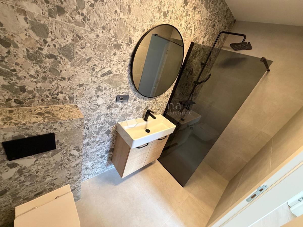 PENTHOUSE Seget Donji, Seget, 173,93m2