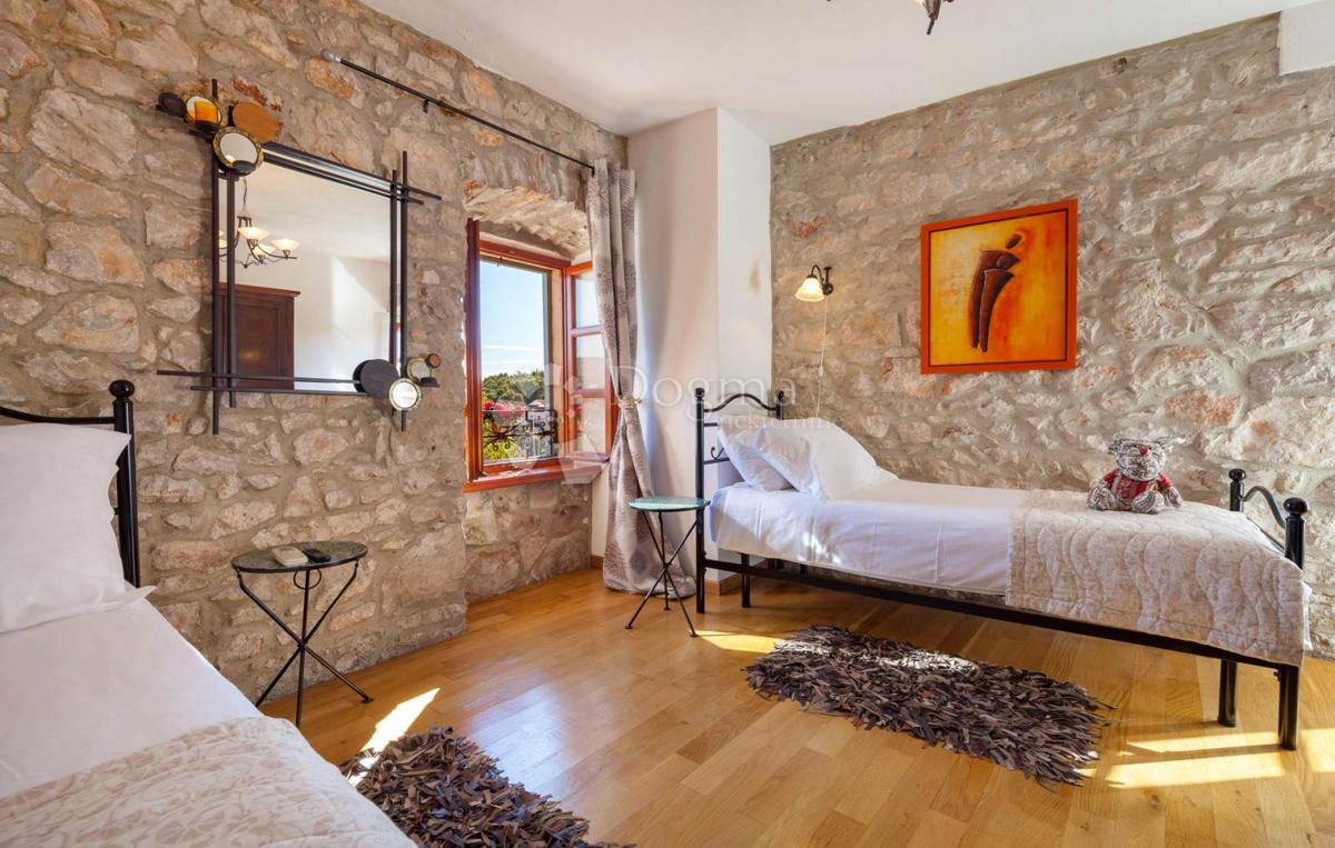Hiša Milna, 150m2